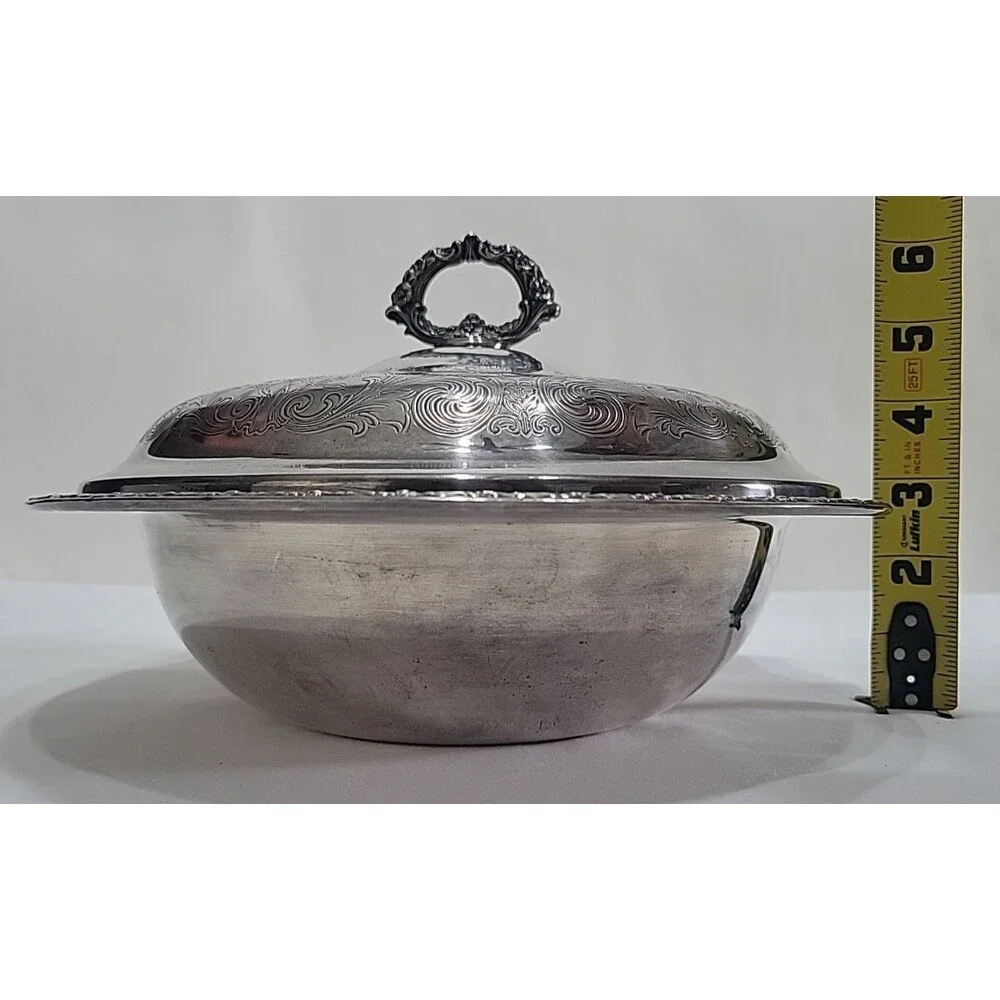 VTG International Silver Camelot Covered Vegetable Bowl Silverplate 6162 w Lid